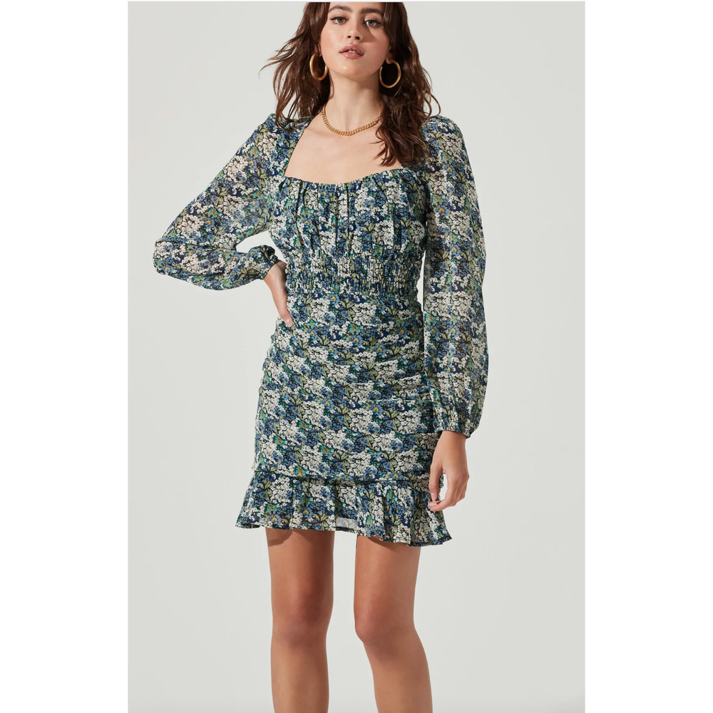 ASTR The Label NWOT Smocked Waist Ruched Dress Blue Green Floral Size Medium